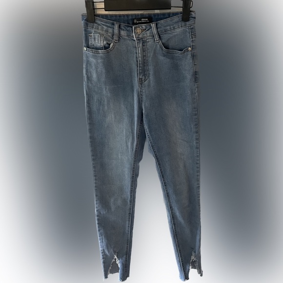 Missguided Sinner High Rise Authentic Skinny Jeans 👖 - Picture 1 of 2